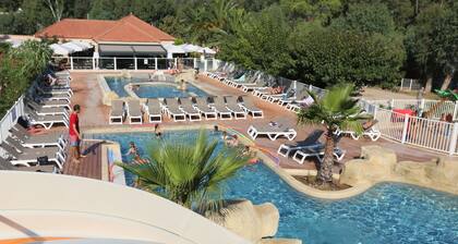Camping La Pinède