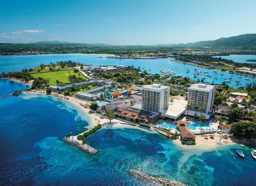 Sunscape Splash Montego Bay All Inclusive 2018 Room Prices 224 Aerial View Featured Image