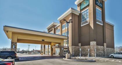 La Quinta Inn & Suites by Wyndham Niagara Falls