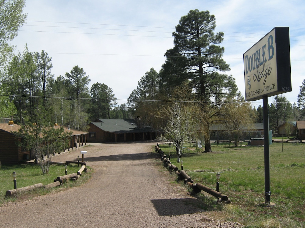 Double B Lodge in Show Low, United States
