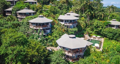 Tulemar Resort
