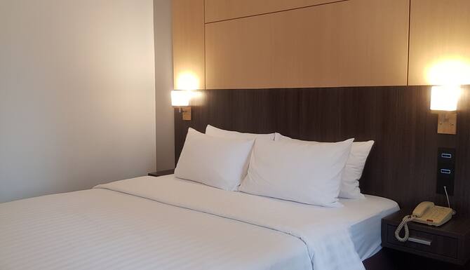 Ariston Hotel In Bangkok Thailand Expedia Ariston Hotel In Bangkok Thailand Expedia