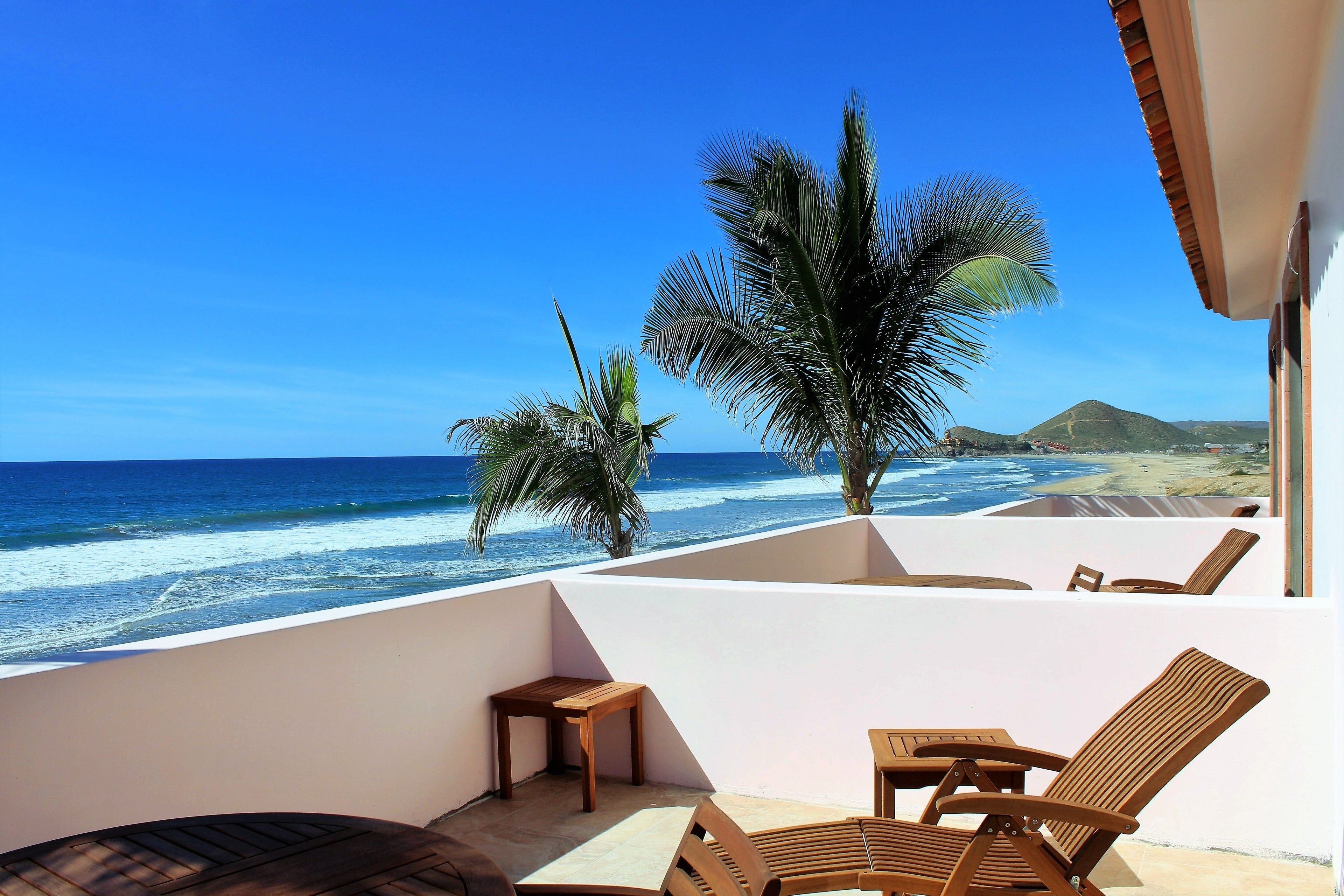Cerritos Beach Inn in El Pescadero, Mexico