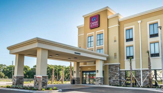 Comfort Suites Near Rainbow Springs In Crystal River Fl Expedia