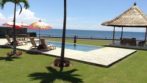 2 kolam renang outdoor