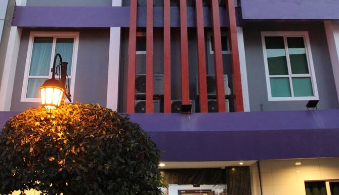Kl Hotel In Labuan Malaysia Expedia
