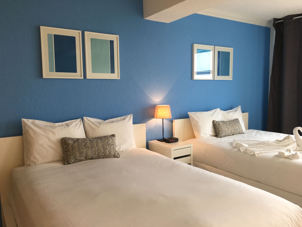Design Suites Hollywood Beach Resort 2018 Room Prices Deals Design Suites Hollywood Beach Resort 3 0 Out Of 5 View From Hotel Featured Image Guestroom