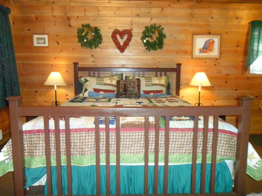 Room Photo 10882329 Hotel Big Bear Manor Spa Cabins Hotel