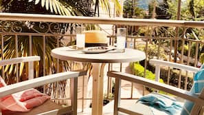 In-room safe, iron/ironing board, free WiFi