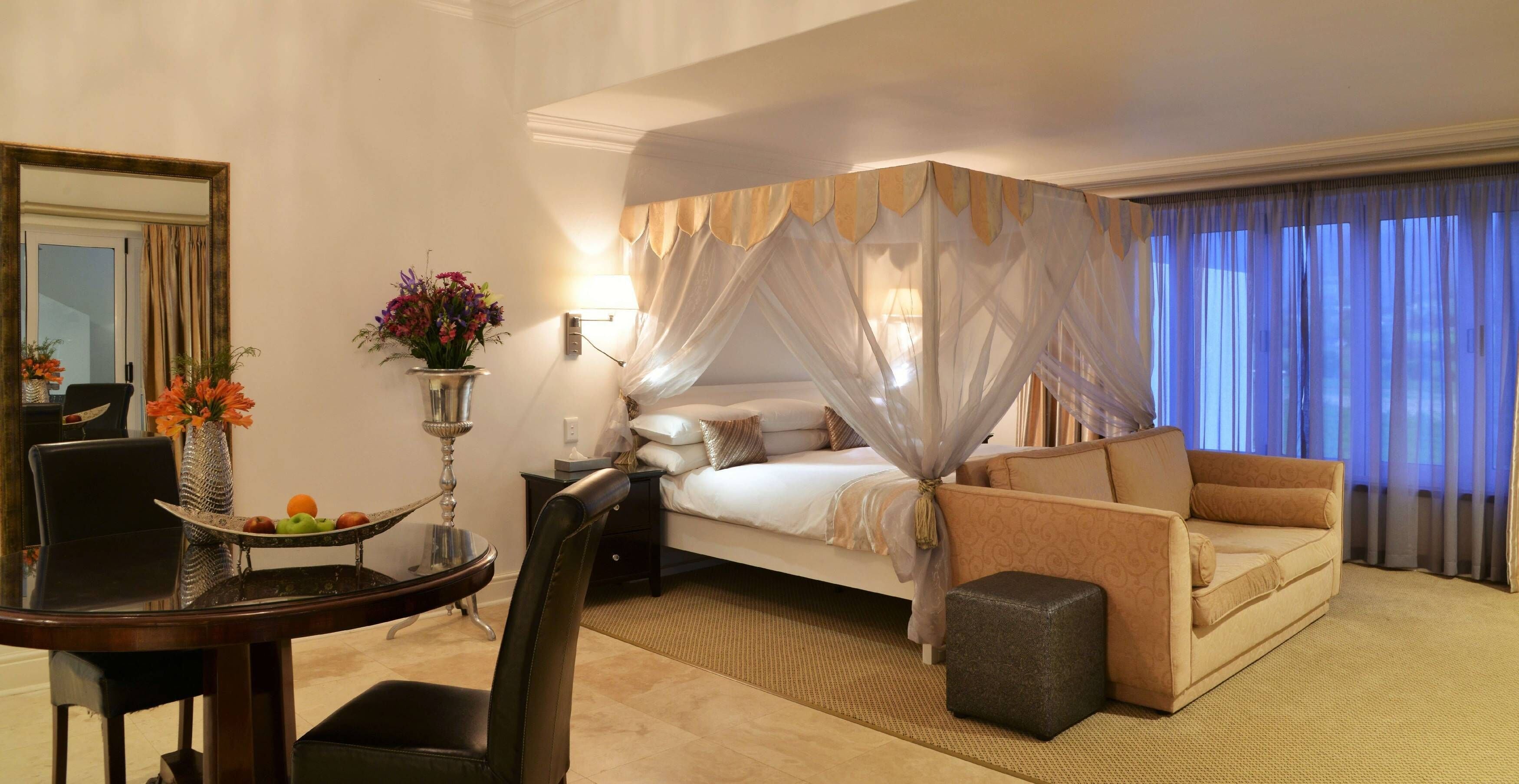 the coach house at val du charron