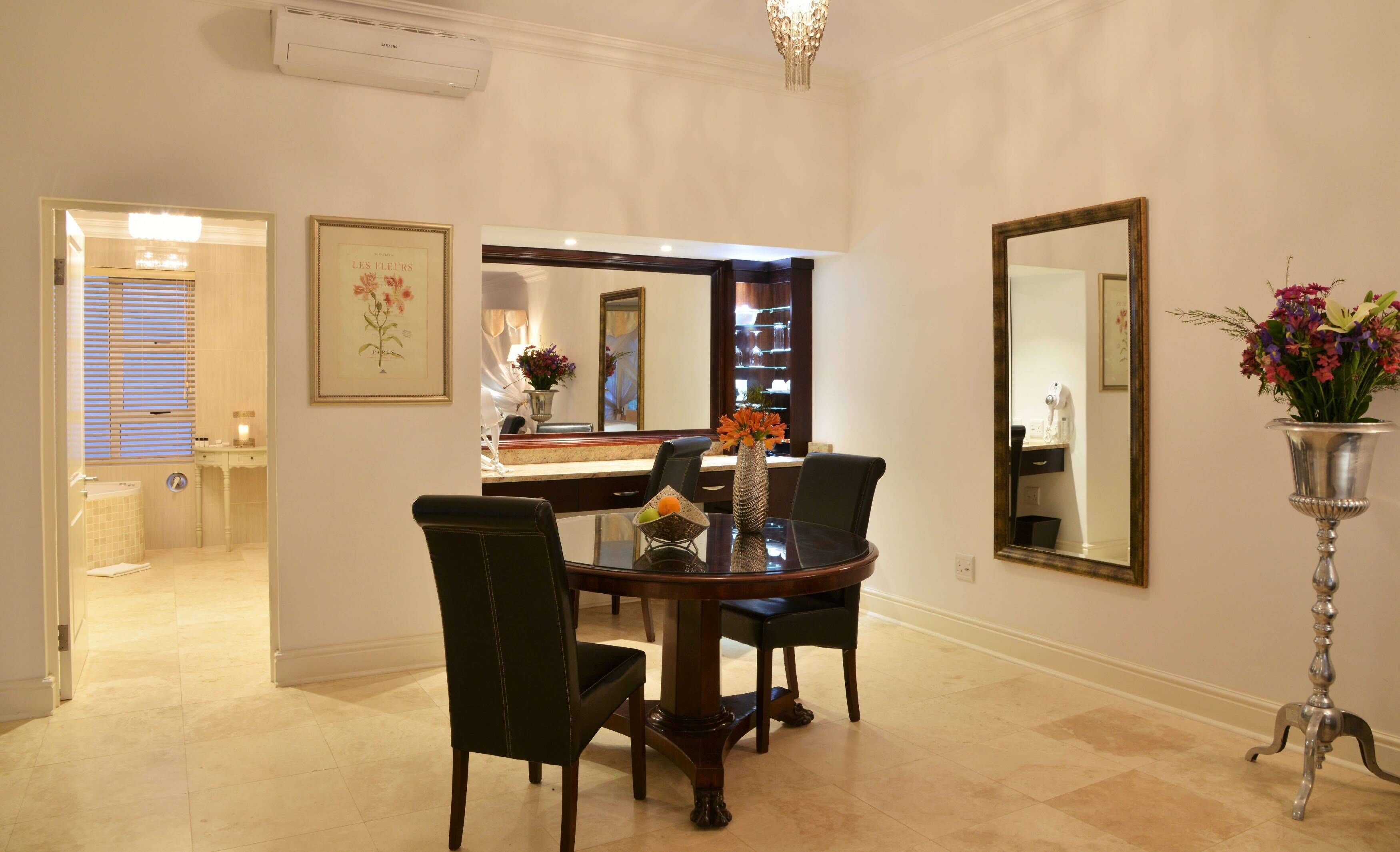 the coach house at val du charron