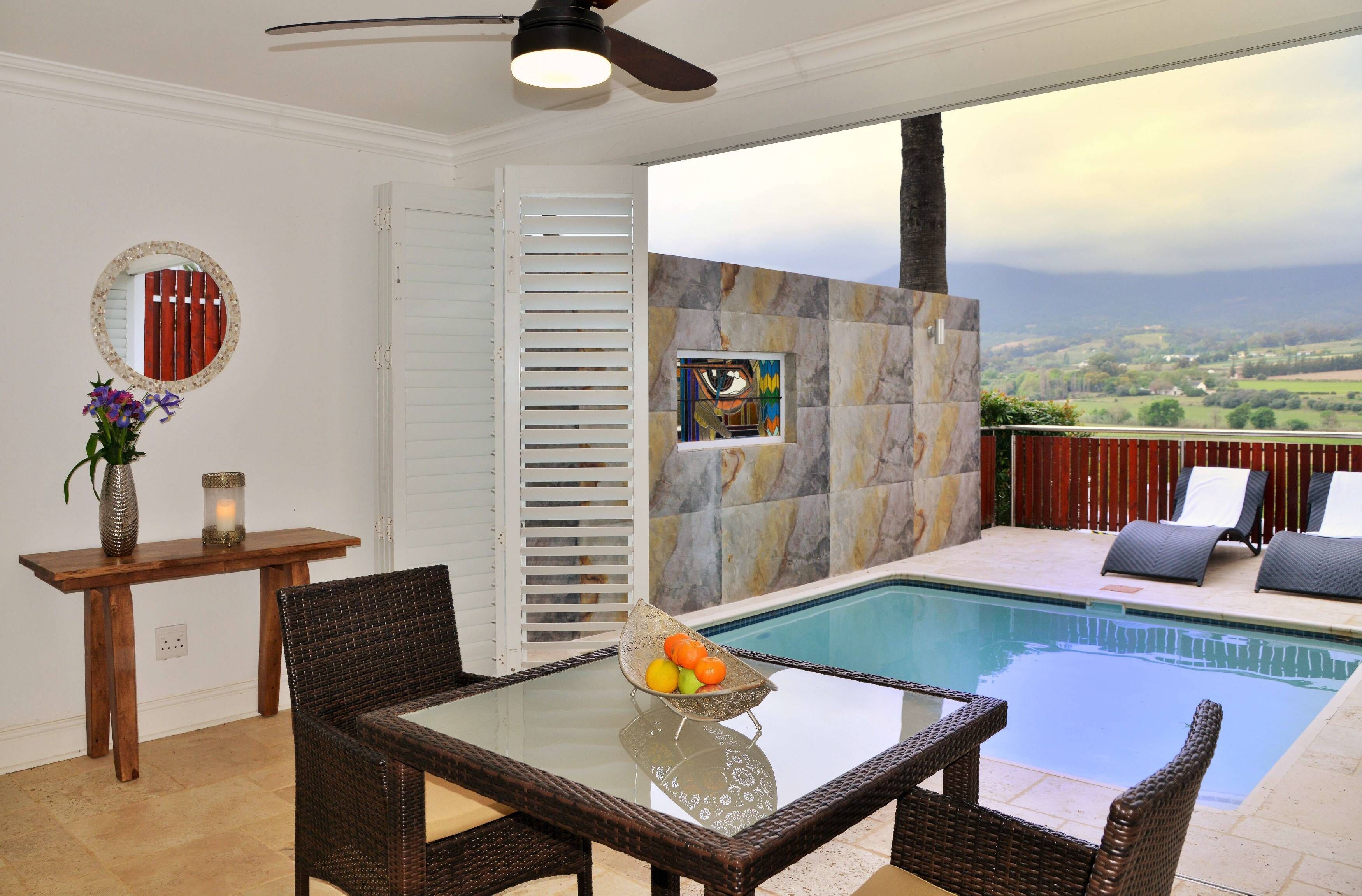 the coach house at val du charron