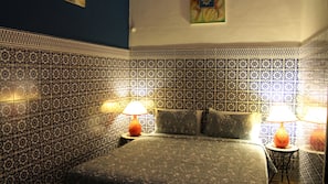 Premium bedding, in-room safe, iron/ironing board