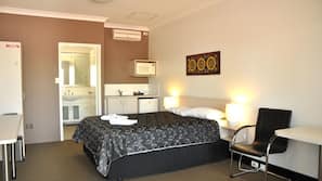 Premium bedding, iron/ironing board, free cots/infant beds