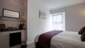 Egyptian cotton sheets, in-room safe, individually decorated