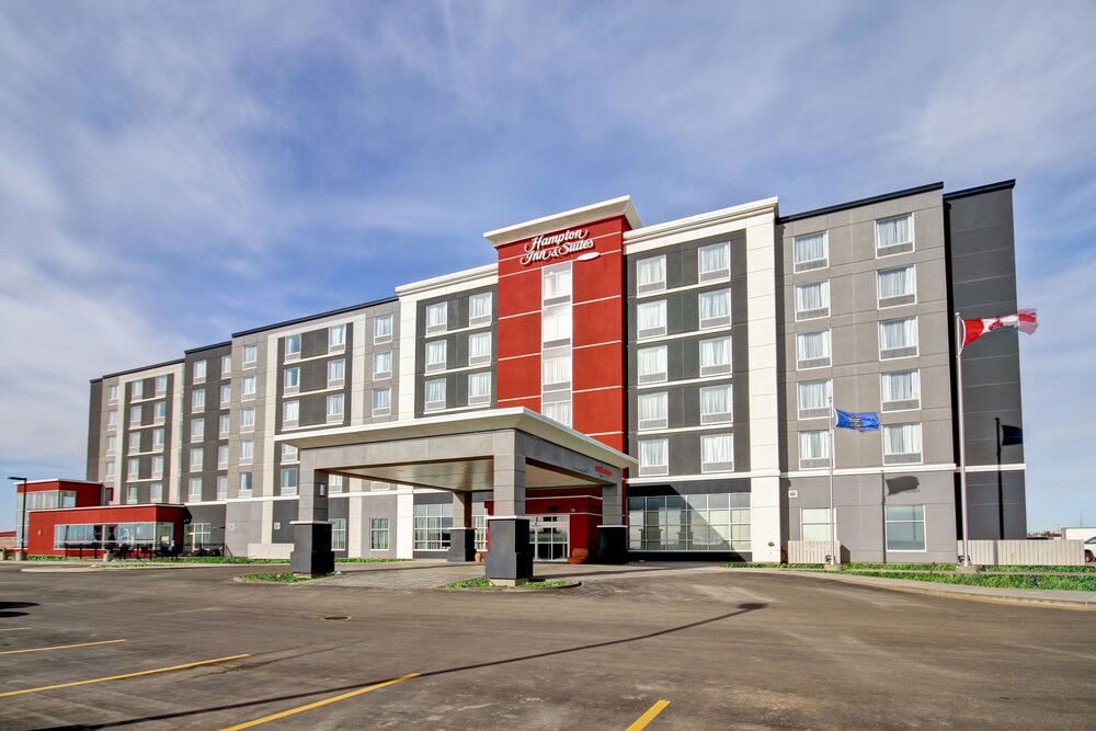 Hampton Inn & Suites by Hilton Medicine Hat in Medicine Hat Best