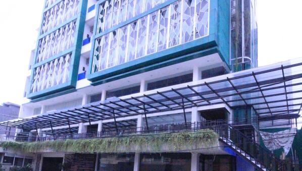 Foto Utama