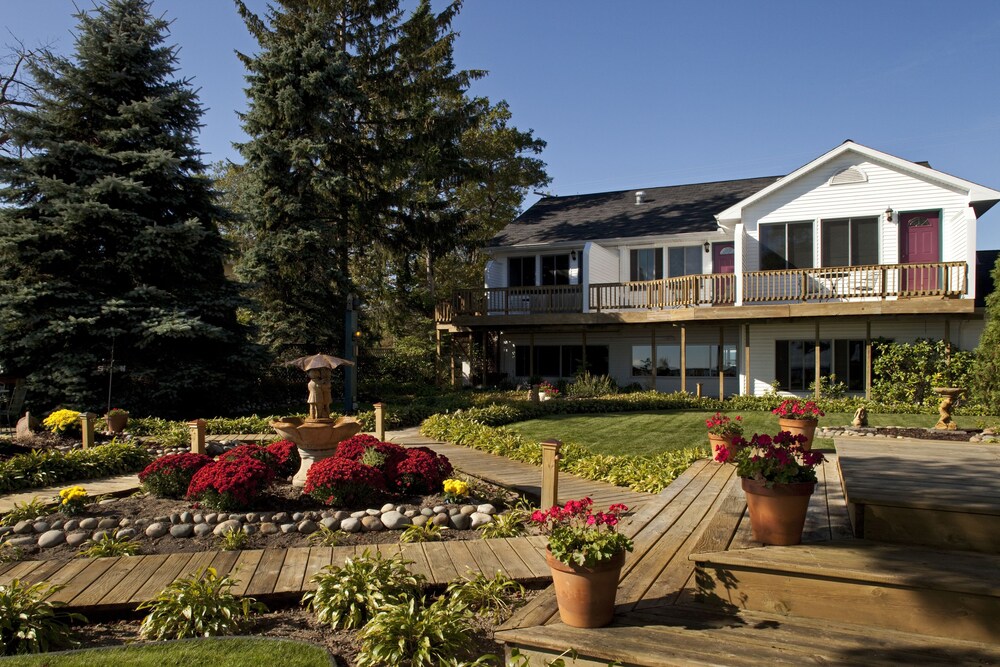 View Of Huron House From The Beach Picture Of Huron House Bed And Breakfast Oscoda Tripadvisor