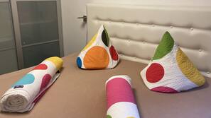 Minibar, kostenlose Babybetten, kostenpflichtige Zustellbetten