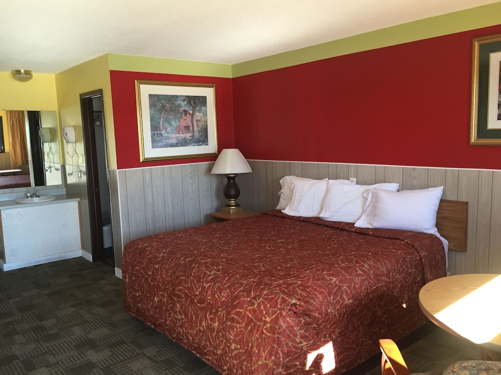 Cloud 9 Motel In Sioux Falls Hotel Rates Reviews On Orbitz Cloud 9 Motel