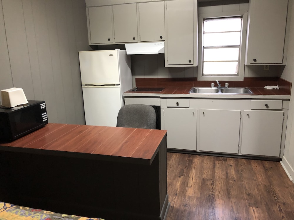 City Motel in City Best Rates & Deals on Orbitz