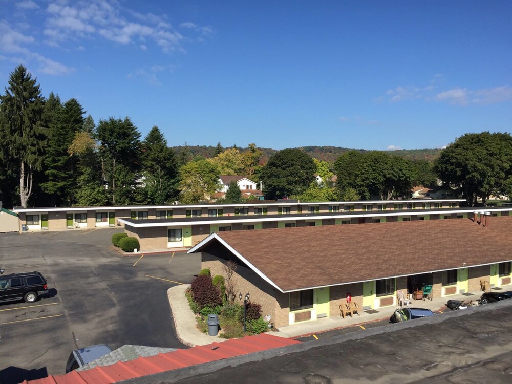 Motel 88 in Oneonta Best Rates & Deals on Orbitz