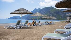 Private beach nearby, sun-loungers, beach umbrellas, beach towels