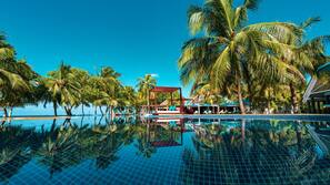 Outdoor pool, pool loungers