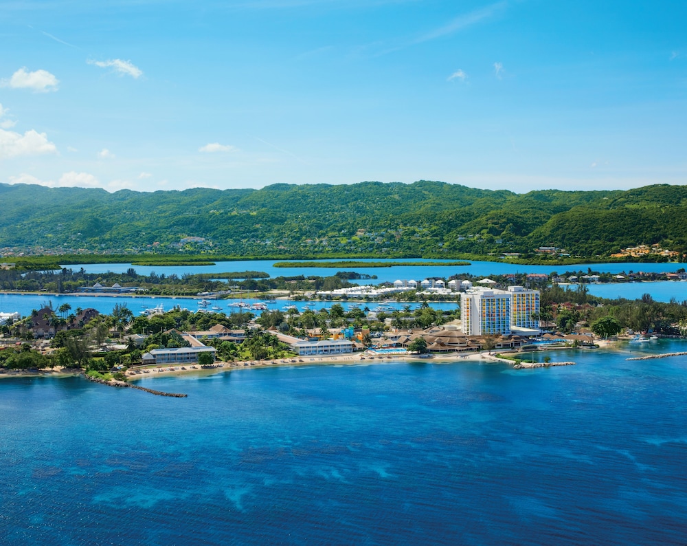 蒙特哥贝桑史盖普湾酒店 - 全包式