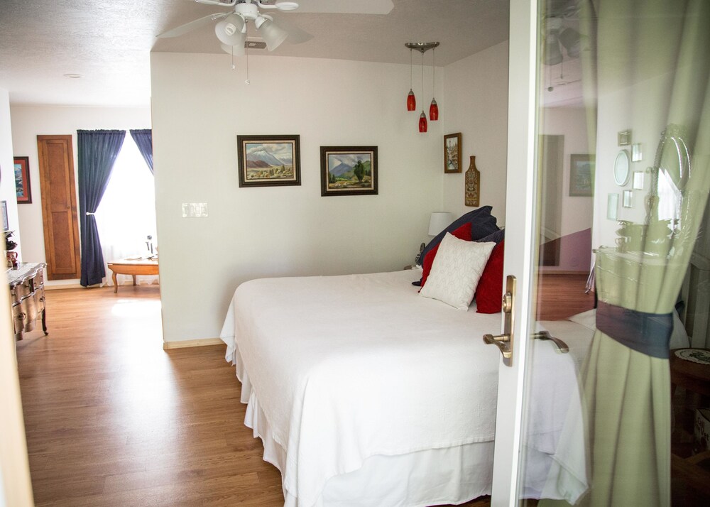 Red Horse Bed and Breakfast in Albuquerque Best Rates & Deals on Orbitz