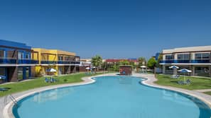 Indoor pool, 2 outdoor pools, pool umbrellas, sun loungers