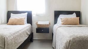 Ropa de cama de alta calidad, minibar, wifi gratis