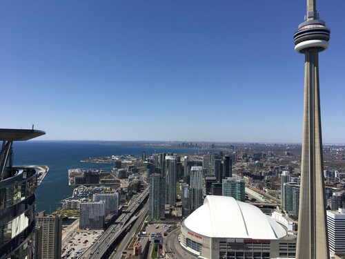 Check Expedia for Availability of TO Stays - York and Lakeshore