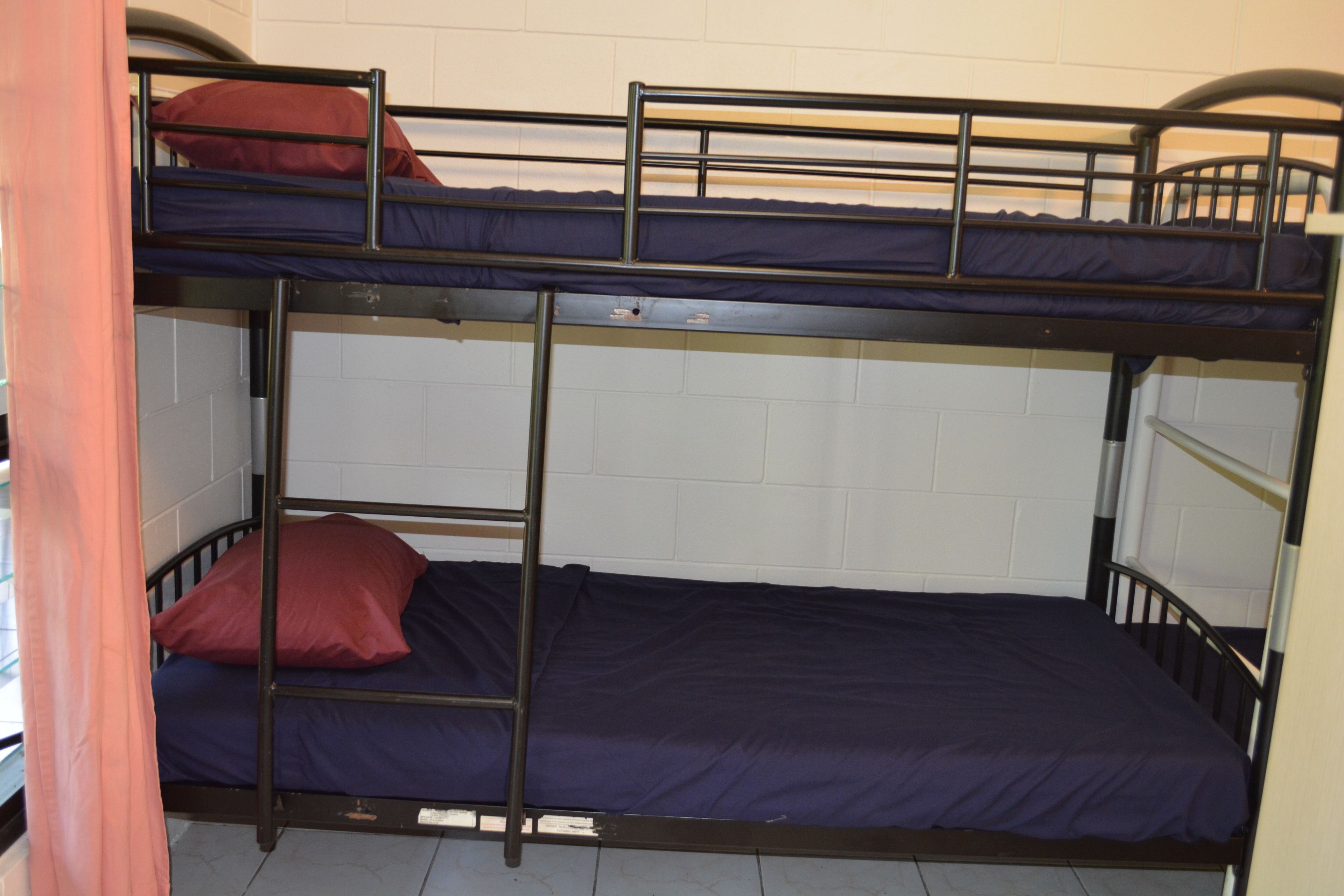 Frogshollow Backpackers