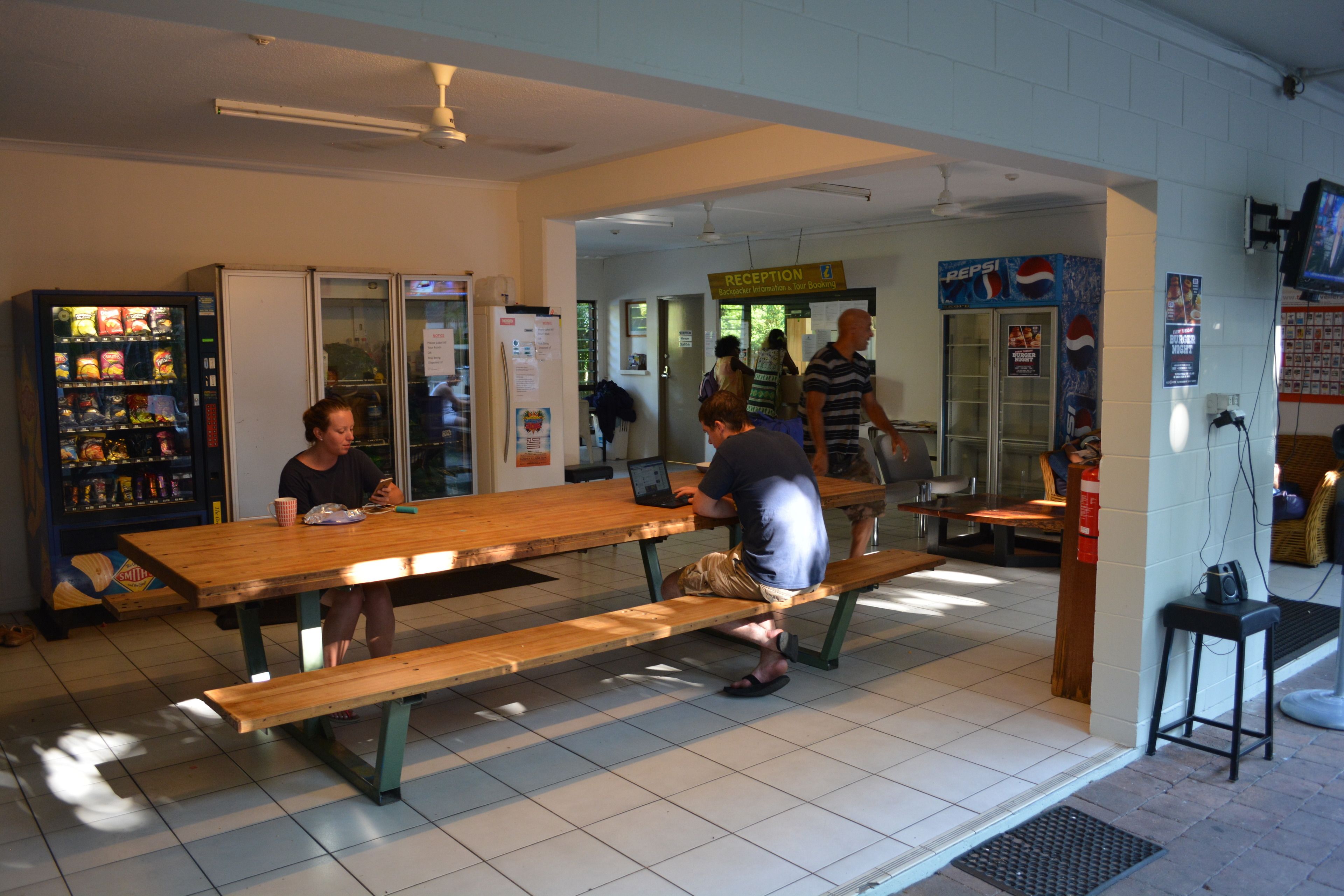 Frogshollow Backpackers