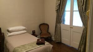 Linens, wheelchair access