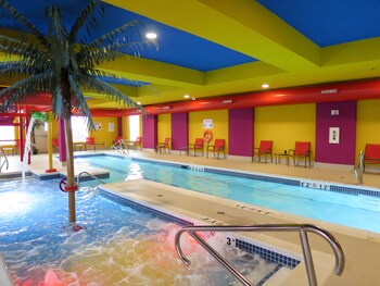 hotels in huntersville nc with indoor pool