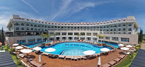Hotels Near Moonlight Beach And Park Antalya Top 10 By Meder Resort Hotel Ultra All Inclusive