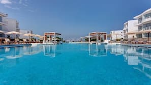 Outdoor pool, pool umbrellas, sun loungers
