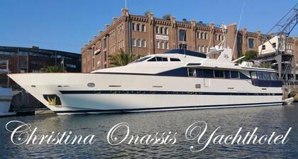 Christina Onassis Yachthotel