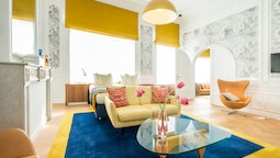 Raphael Suites Raphael Suites