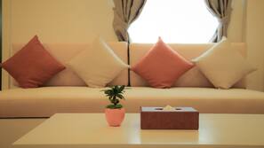 32-inch flat-screen TV with cable channels