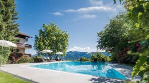 Piscina all'aperto