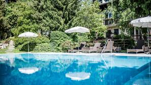 Piscina all'aperto