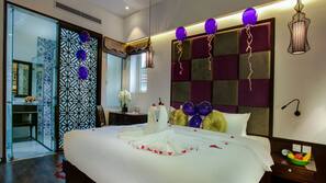 Minibar, in-room safe, desk, blackout curtains