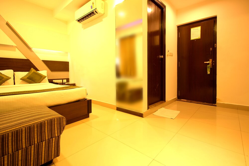 Foto - Treebo Trend Edge St Marks Road