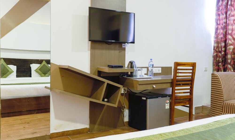 Foto - Treebo Trend Edge St Marks Road