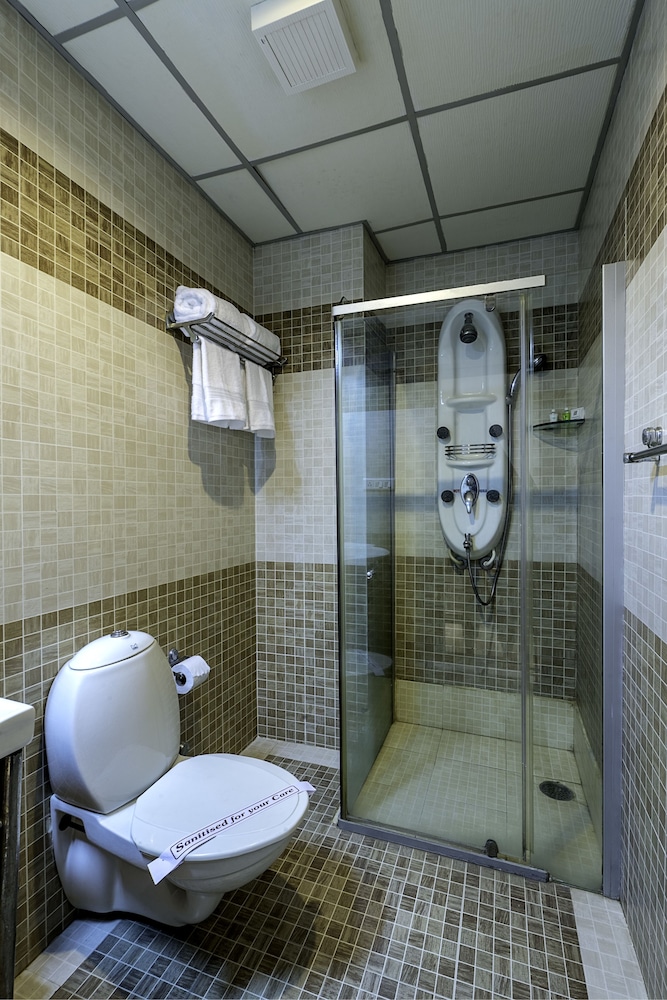 Foto - Treebo Trend Edge St Marks Road