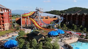 wilderness smokies hill expedia stone lodge water park