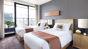 Premium bedding, in-room safe, desk, iron/ironing board